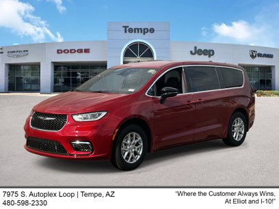 New 2025 Chrysler Pacifica Select