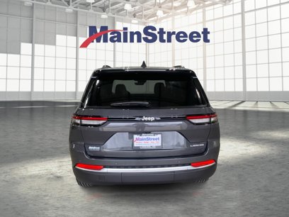 New 2025 Jeep Grand Cherokee Laredo