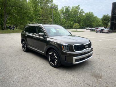 Certified 2023 Kia Telluride EX w/ EX Captain's Chair Package