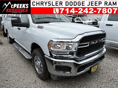 New 2023 RAM 2500 Tradesman w/ Chrome Appearance Group