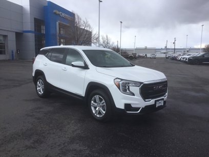 Used 2024 GMC Terrain SLE
