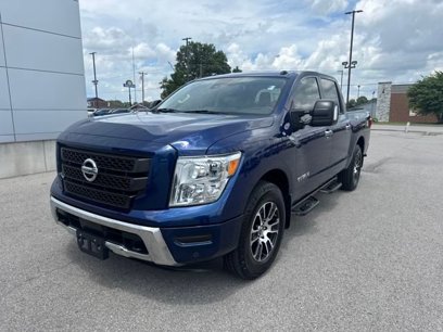 Used 2021 Nissan Titan SV w/ SV Convenience Package