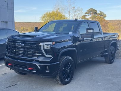 New 2025 Chevrolet Silverado 2500 LT w/ Trail Boss Package