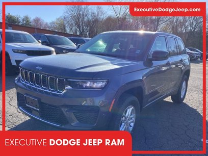 New 2025 Jeep Grand Cherokee Laredo w/ Luxury Tech Group I