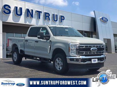 New 2025 Ford F250 XLT w/ FX4 Off-Road Package