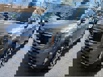 Used 2022 Kia Telluride S