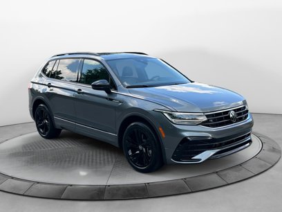 Used 2024 Volkswagen Tiguan SE R-Line