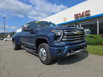 New 2025 Chevrolet Silverado 3500 High Country w/ High Country Premium Package