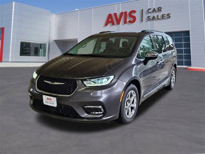 Used 2023 Chrysler Pacifica Limited