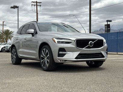 Certified 2022 Volvo XC60 B5 Momentum w/ Advanced Package
