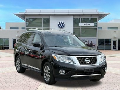 Used 2016 Nissan Pathfinder SL