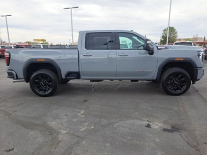 New 2025 GMC Sierra 2500 AT4 w/ Max Trailering Package