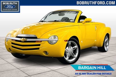Used 2004 Chevrolet SSR w/ Preferred Equipment Group