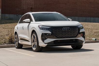 New 2025 Audi Q4 e-tron Premium Plus