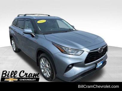 Used 2023 Toyota Highlander Limited