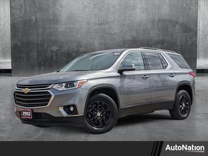 Used 2021 Chevrolet Traverse LT
