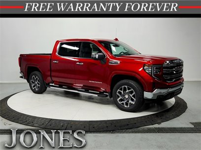 New 2025 GMC Sierra 1500 SLT w/ SLT Premium Package