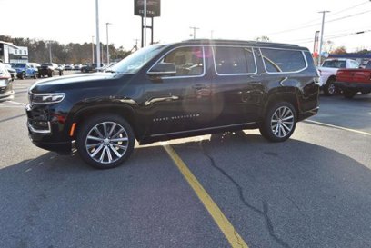 New 2023 Jeep Grand Wagoneer L 4WD w/ Flexible Seating Group