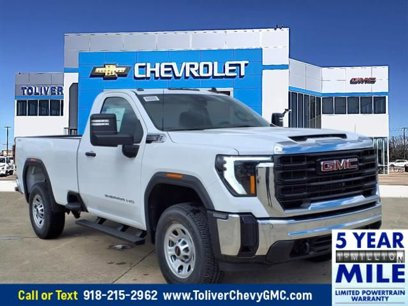New 2025 GMC Sierra 2500 Pro w/ Convenience Package
