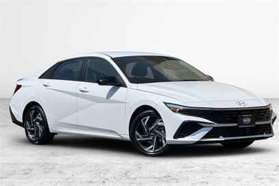 New 2025 Hyundai Elantra SEL w/ Cargo Package