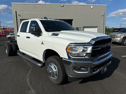 New 2024 RAM 3500 Tradesman w/ Chrome Appearance Group