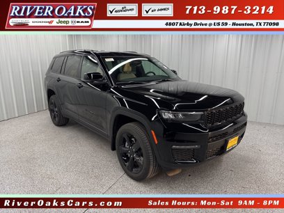 New 2025 Jeep Grand Cherokee L Limited w/ Black Appearance Package