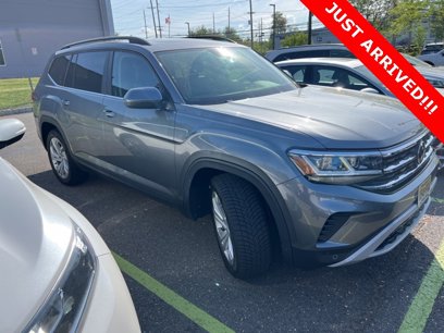 Used 2021 Volkswagen Atlas SE w/ Panoramic Sunroof Package