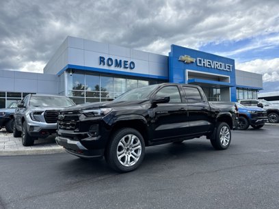 New 2024 Chevrolet Colorado Z71 w/ LPO, Dark Essentials Package