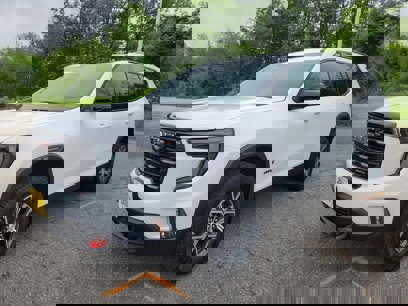 New 2025 GMC Acadia AT4