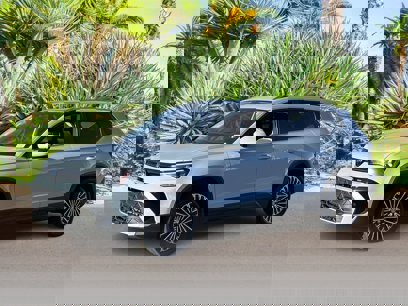New 2025 Volkswagen Taos SE
