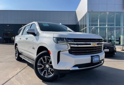 Used 2024 Chevrolet Suburban LT w/ Luxury Package