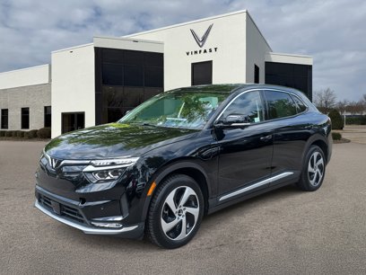 New 2025 VinFast VF 8 Eco