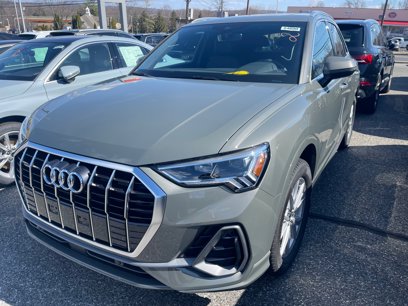 New 2025 Audi Q3 2.0T Premium
