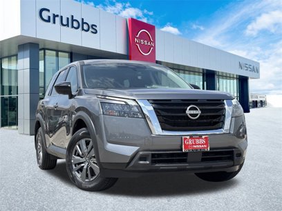 New 2025 Nissan Pathfinder S