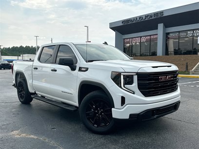 New 2025 GMC Sierra 1500 Pro w/ Graphite Edition