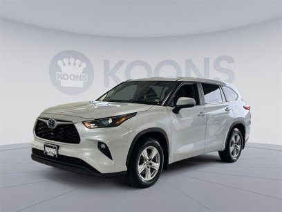 Used 2023 Toyota Highlander LE