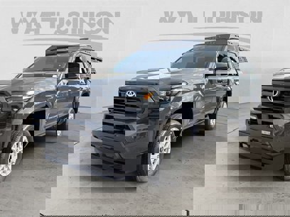 New 2025 Toyota Tacoma SR5