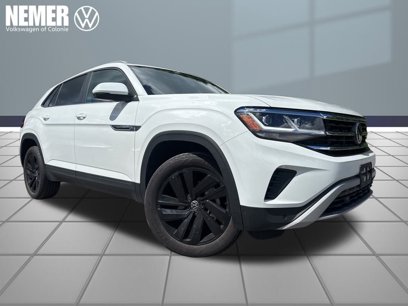 Used 2022 Volkswagen Atlas Cross Sport SE w/ Panoramic Sunroof Package
