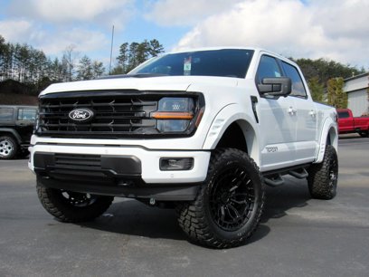 New 2025 Ford F150 XLT w/ Equipment Group 302A MID