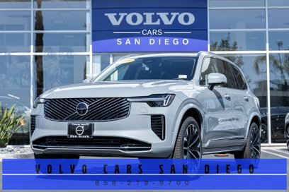 New 2025 Volvo XC90 B5 Plus w/ Protection Package Premier