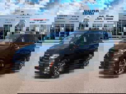 Used 2024 Chrysler Pacifica Select