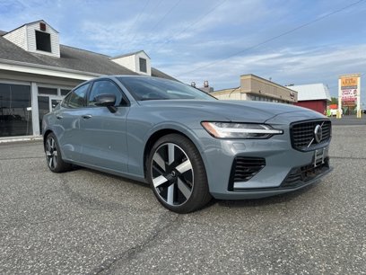 Certified 2024 Volvo S60 T8 Ultimate w/ Climate Package
