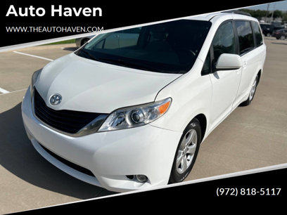 Used 2017 Toyota Sienna LE