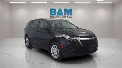 Used 2022 Chevrolet Equinox LS w/ Driver Confidence II Package