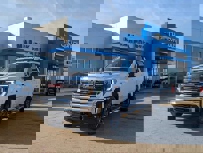 New 2025 GMC Sierra 2500 SLE w/ Max Trailering Package