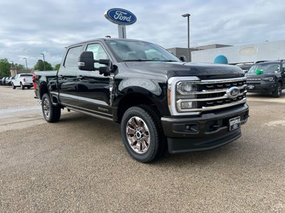 New 2025 Ford F250 King Ranch w/ FX4 Off-Road Package