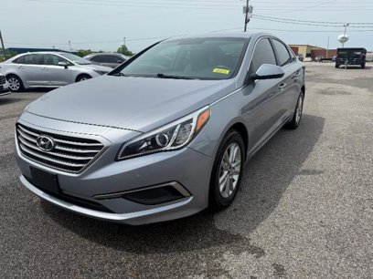 Used 2016 Hyundai Sonata SE w/ Cargo Package