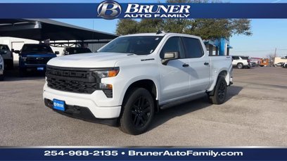 New 2025 Chevrolet Silverado 1500 Custom w/ LPO, Dark Essentials Package
