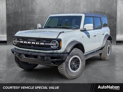 New 2024 Ford Bronco Outer Banks w/ Sasquatch Package
