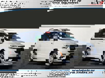 Used 2022 Chrysler Pacifica Touring-L w/ Uconnect Theater Family Group